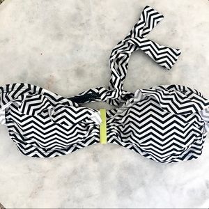 Strapless black & white bathing suit top